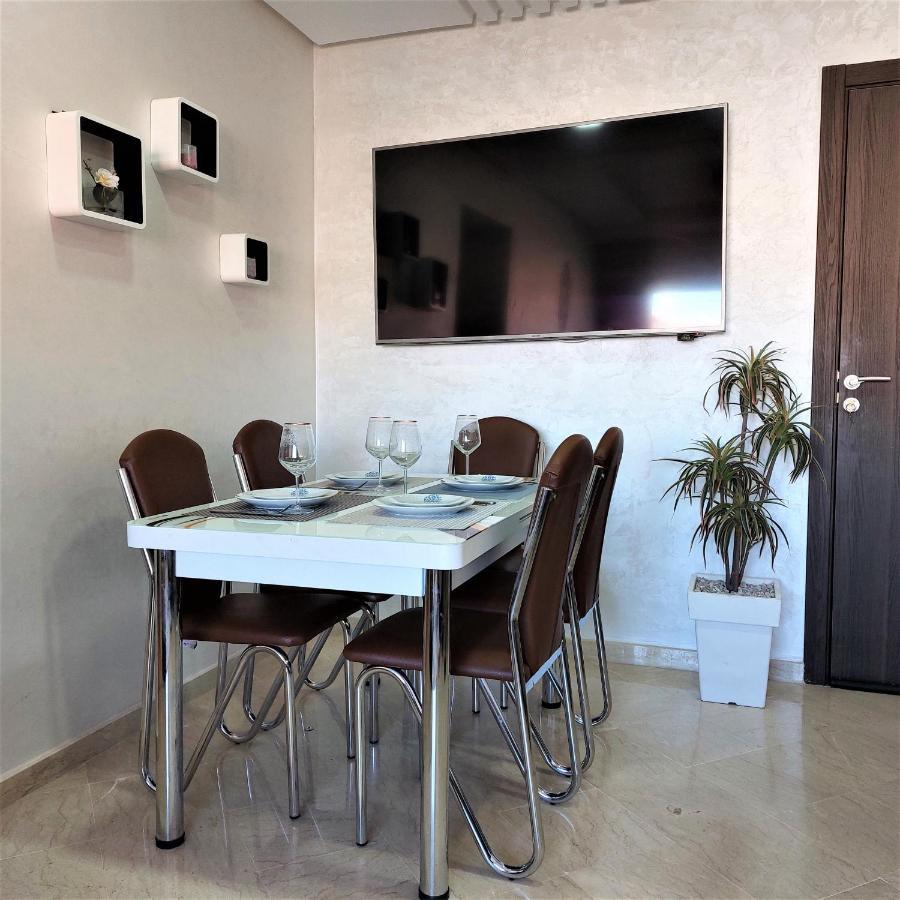 Appartement Pour Familles En Residence Avec Piscine Et Wifi Marrakesh Exterior foto